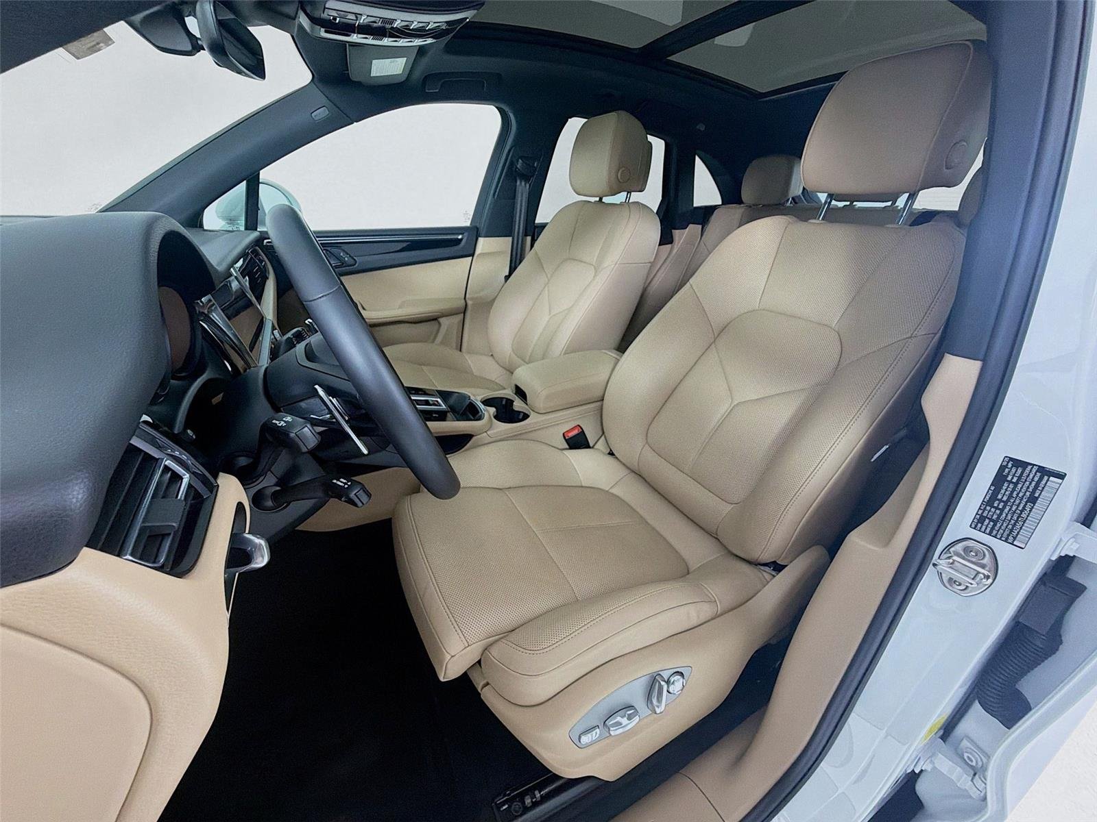 Used 2026 White Porsche  image 5