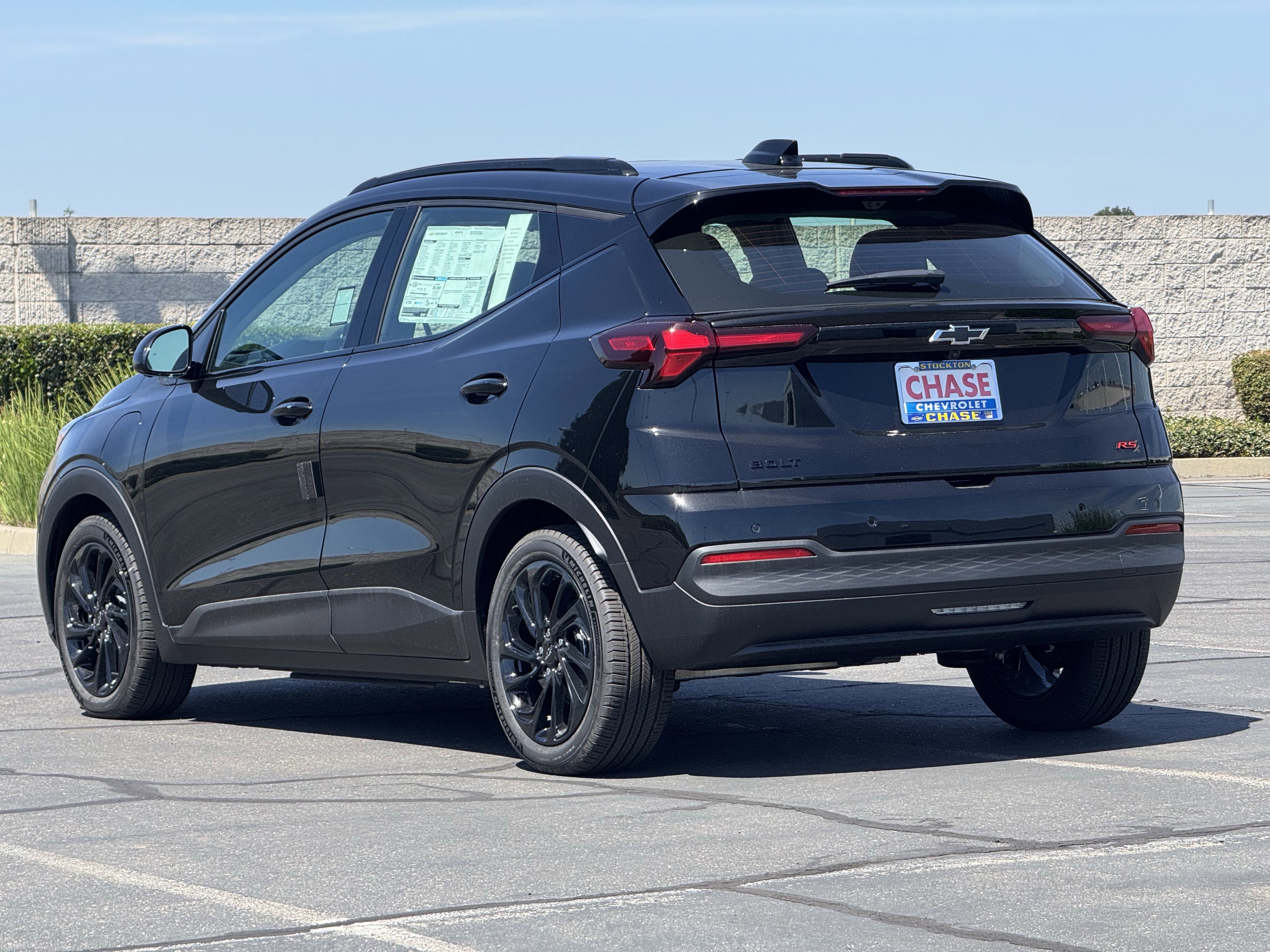 2027 Chevrolet Bolt RS - Photo 5