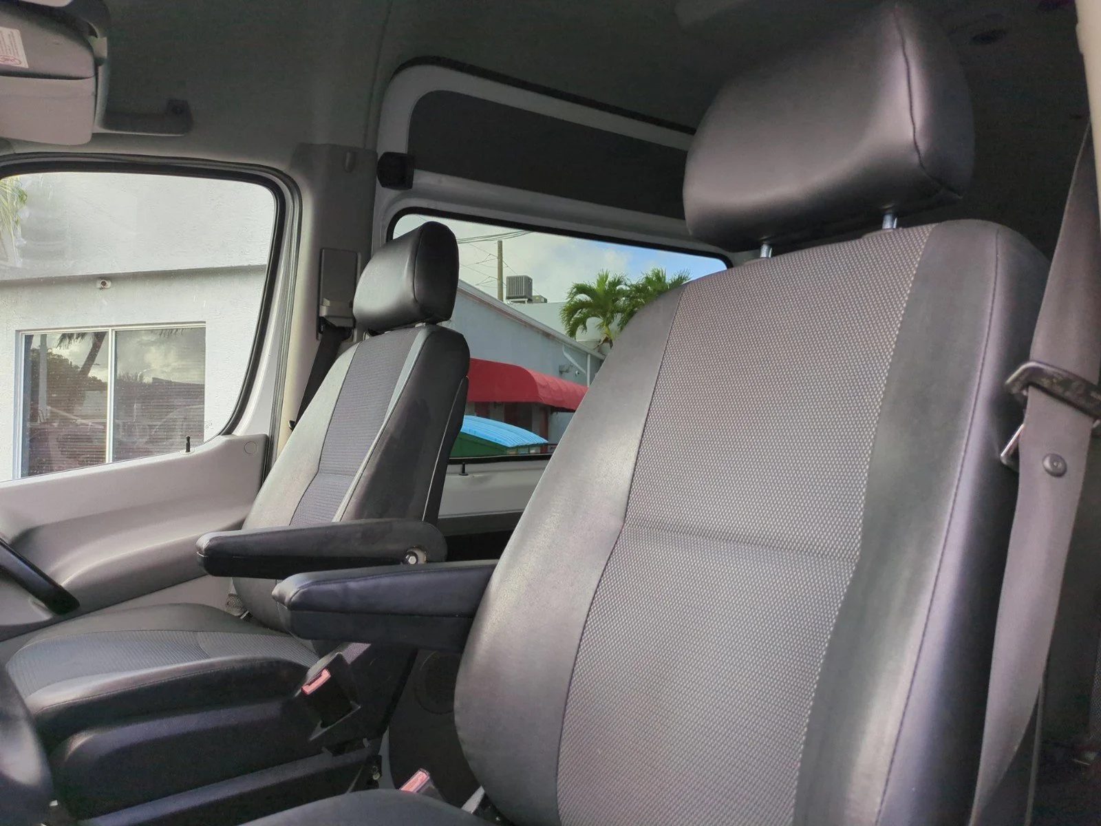 2015 Mercedes-Benz Sprinter Passenger Van Base - Photo 19