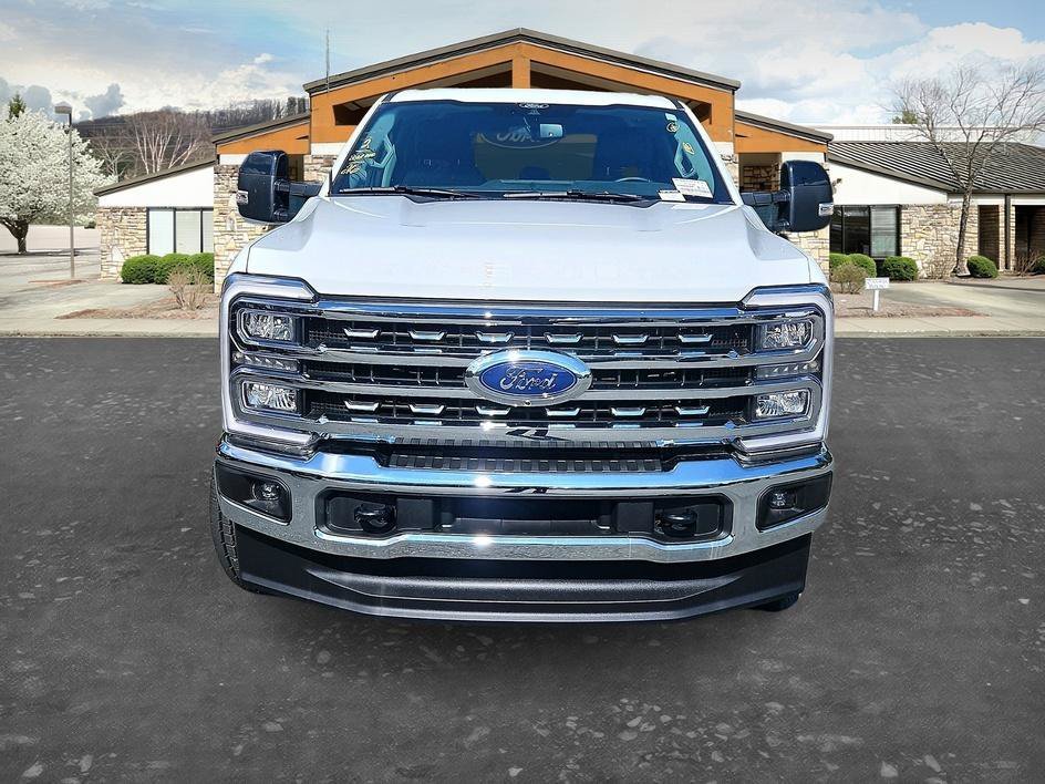 Used 2026 Oxford White Ford LARIAT image 8