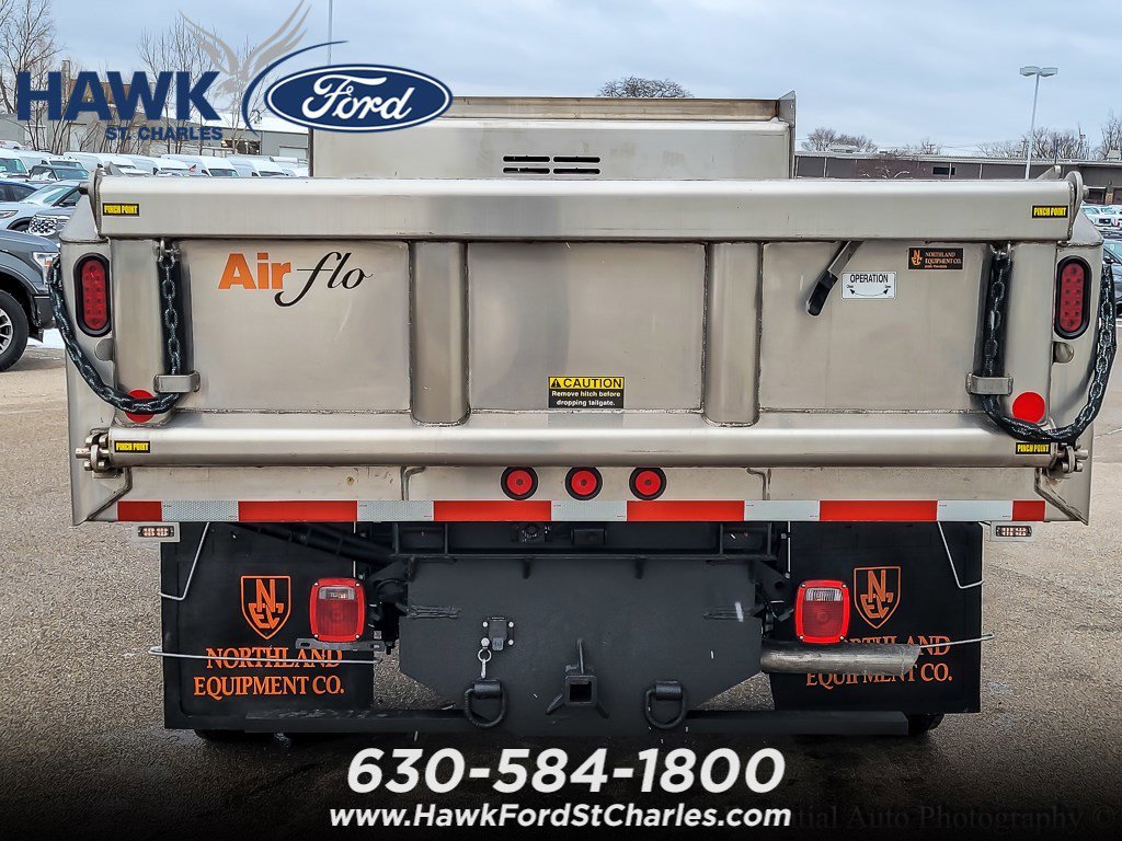 New 2026 Oxford White Ford F-450® XL image 5