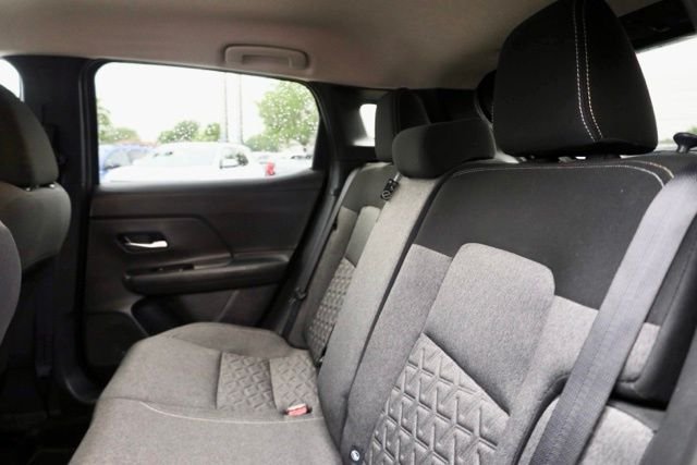 Used 2025 Gray Nissan SV image 31