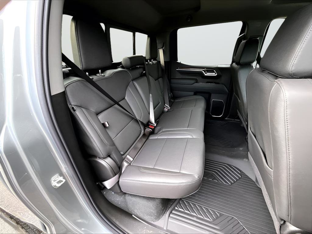 New 2026 Chevrolet Silverado 1500 LT 4D Crew Cab