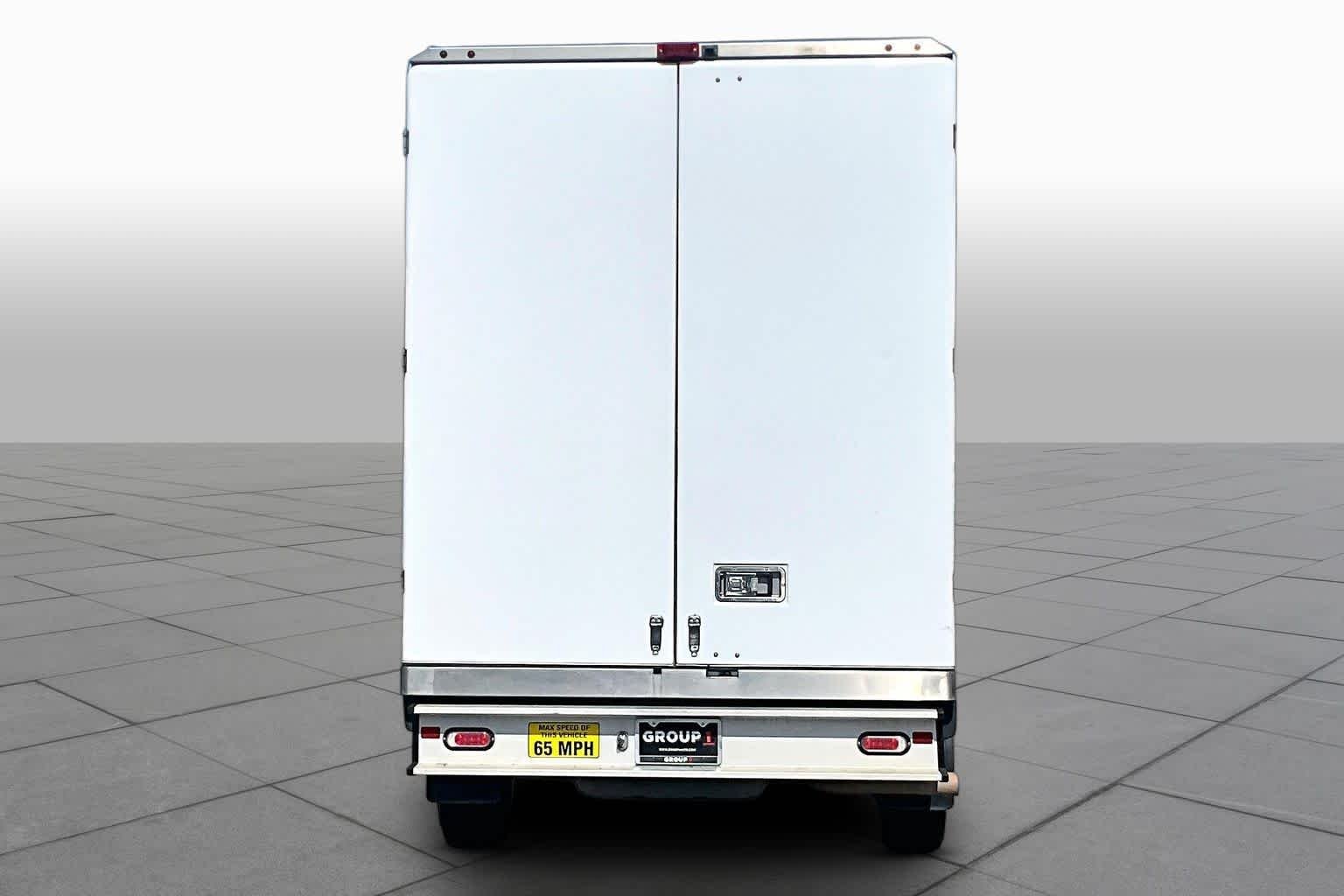 Pre-Owned 2023 Ford E-Series Cutaway