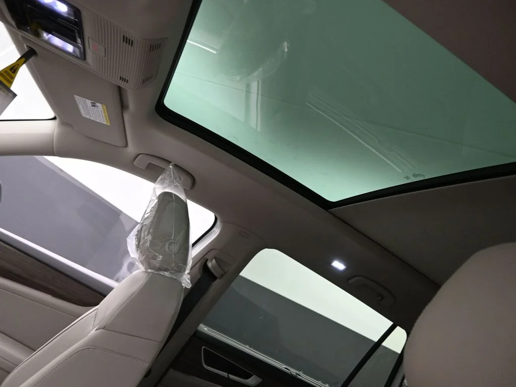 New 2026 Opal White Pearl Volkswagen 2.0T SEL image 19