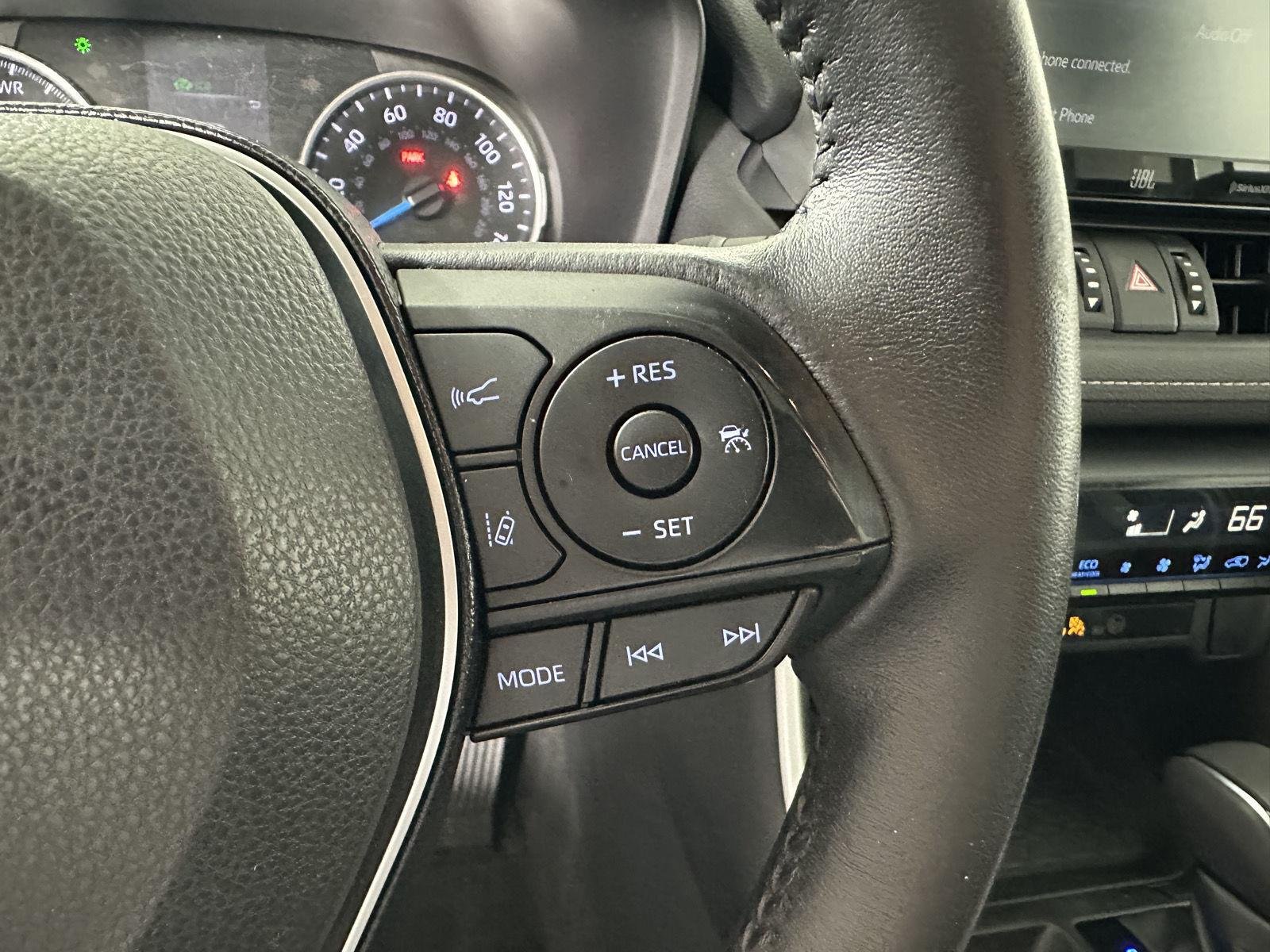 Used 2021 Silver Sky Metallic Toyota XLE Premium image 5