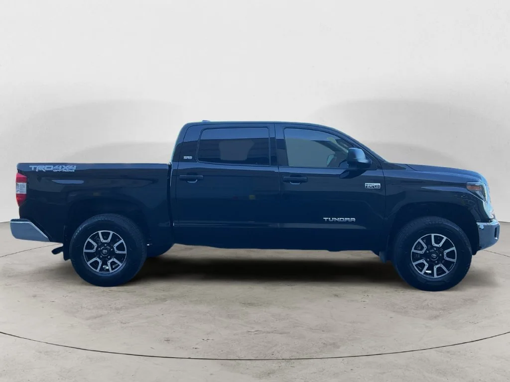 Used 2020 Black Toyota SR5 image 7