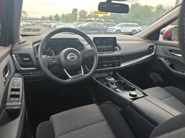 Used 2023 Red Nissan SV image 10