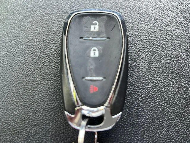 Used 2023 Gray Chevrolet LT image 23