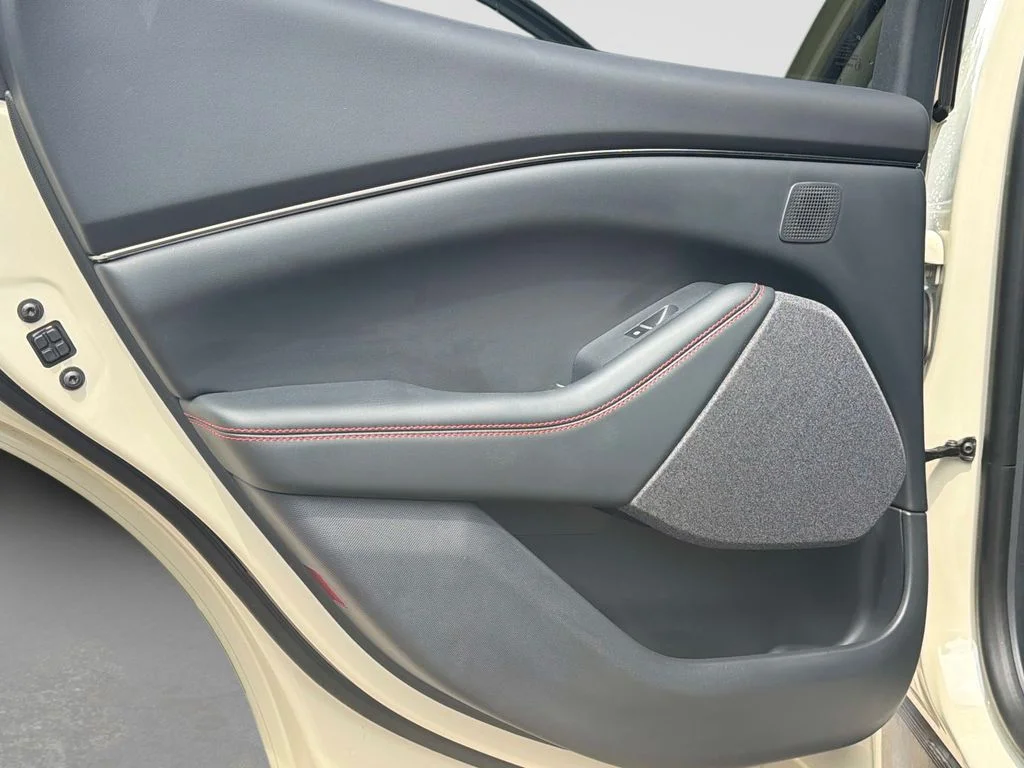 Used 2025 Beige Ford Premium image 13