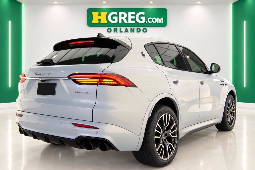 Used 2023 Bianco Astro Metallic Maserati Modena image 4
