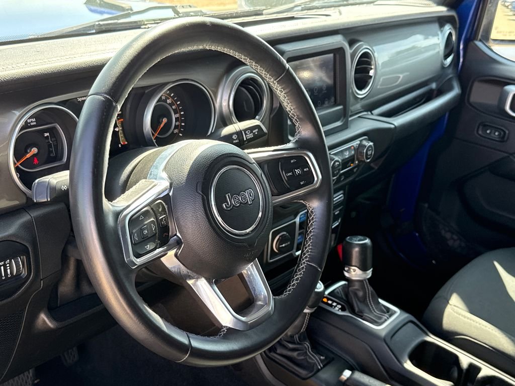 Used 2018 Blue Jeep Unlimited Sahara image 18