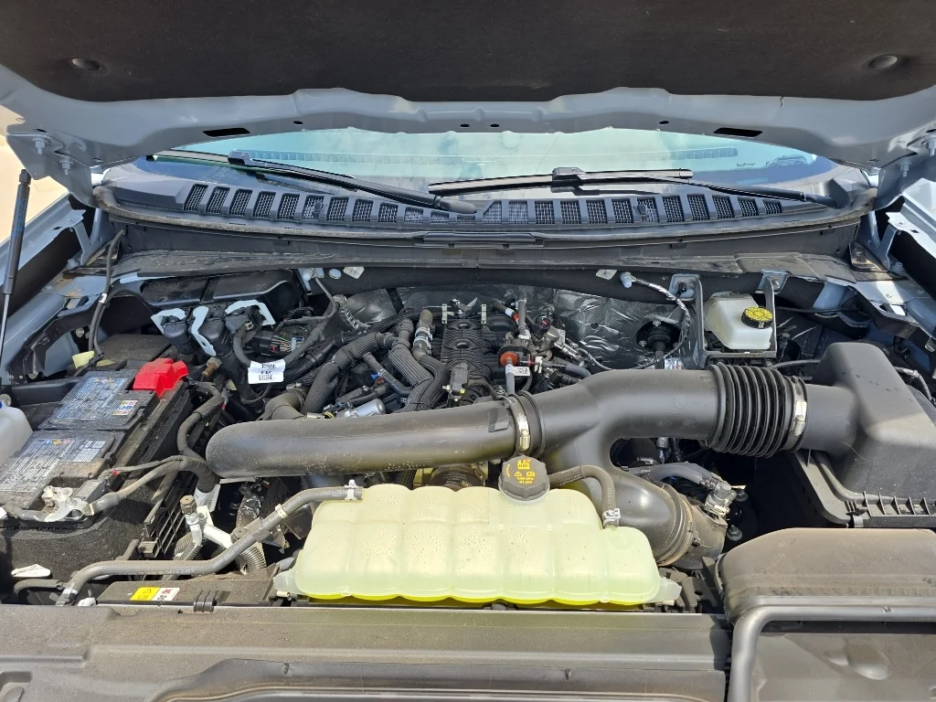 New 2026 Glacier Gray Metallic Tri-Coat Ford Active image 40