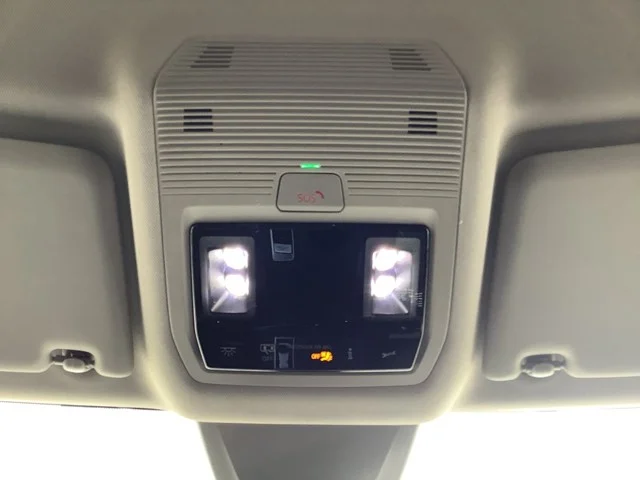 New 2026 Opal White Pearl Volkswagen 2.0T SE image 18