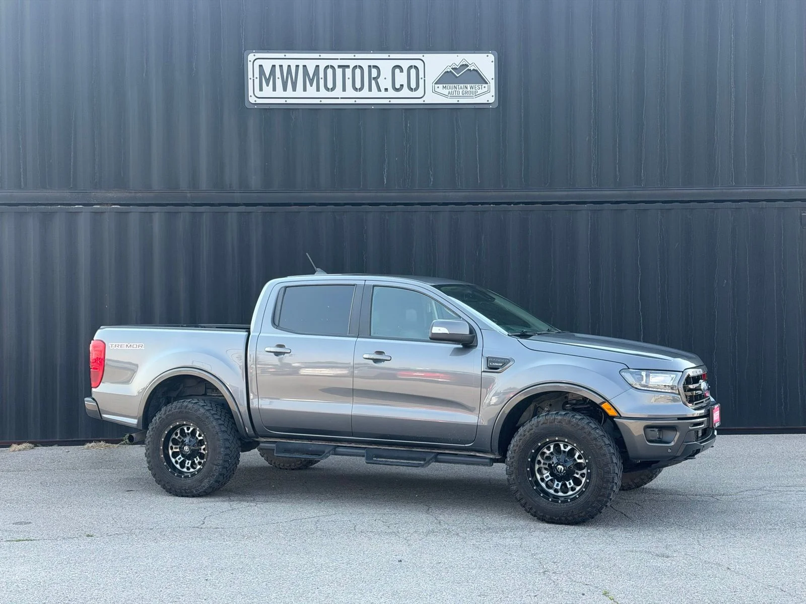 Used 2023 Gray Ford Lariat image 1