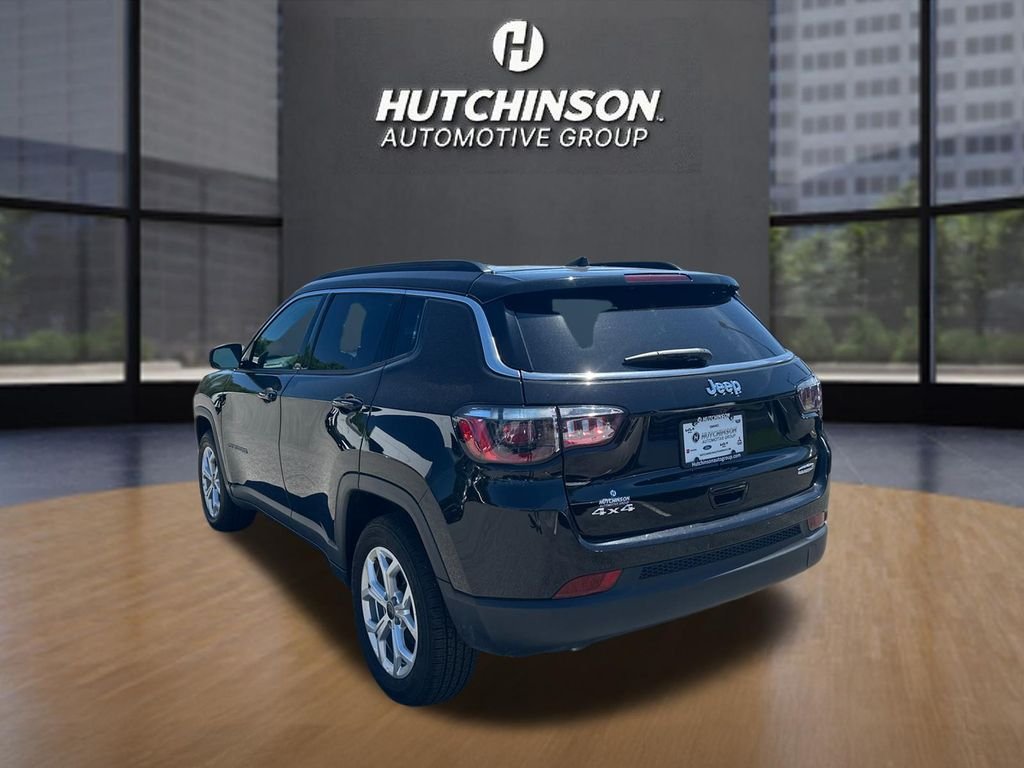 Used 2025 Black Jeep Latitude image 5