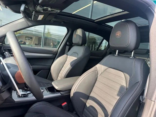 2025 Alfa Romeo Stelvio Intensa - Photo 9