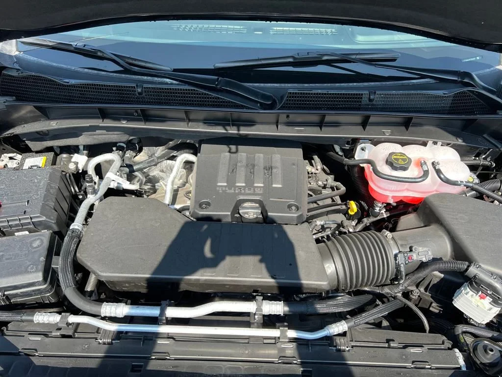 Used 2026 Silver GMC SLE image 26