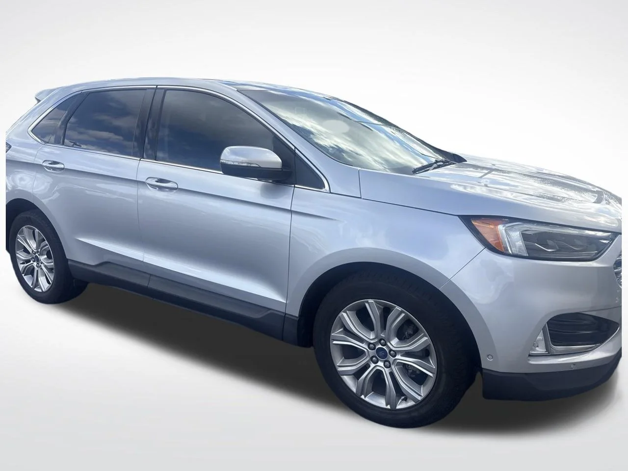 Used 2019 Ingot Silver Ford Titanium image 3