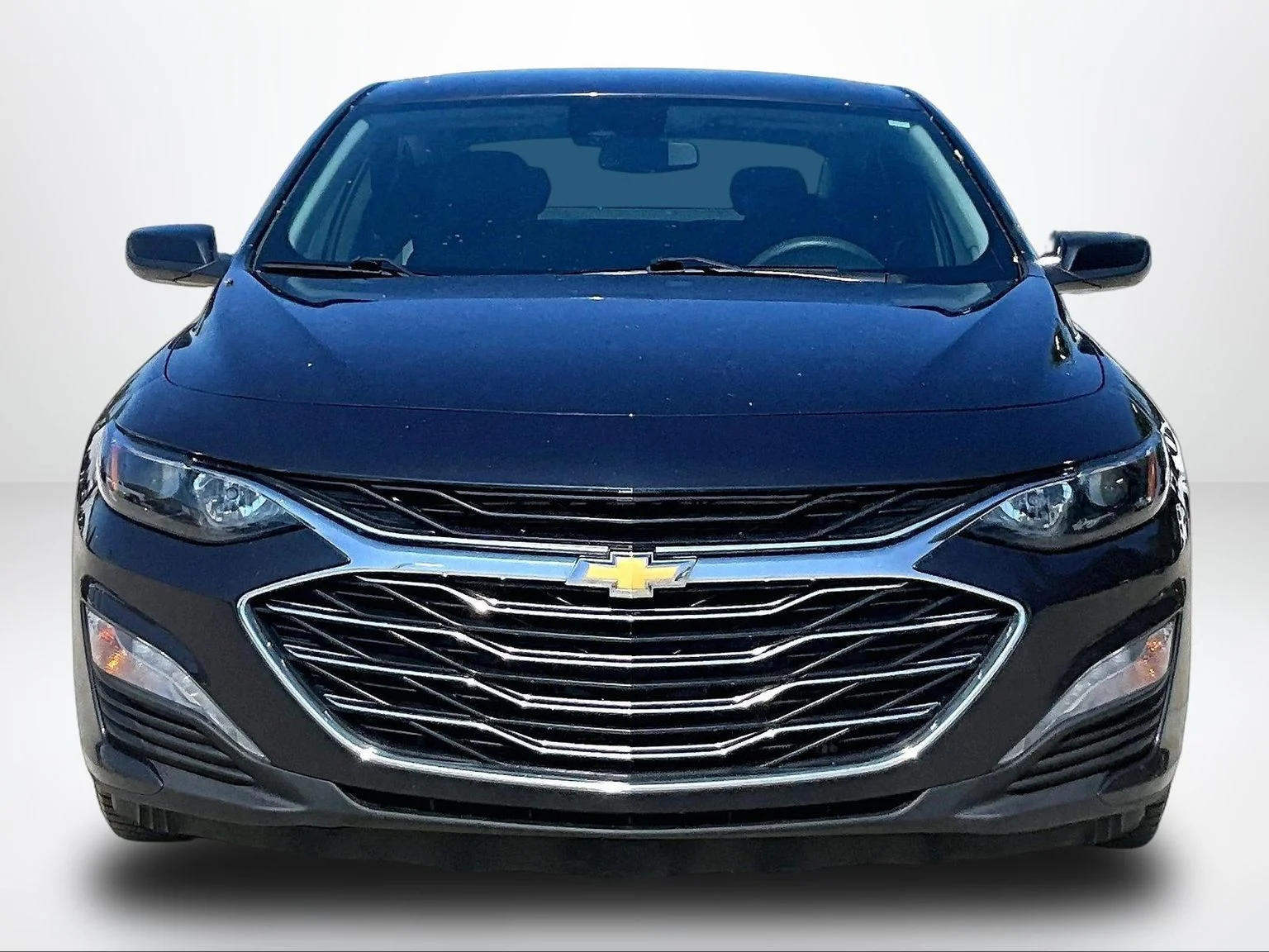 Used 2023 Gray Chevrolet LT image 4