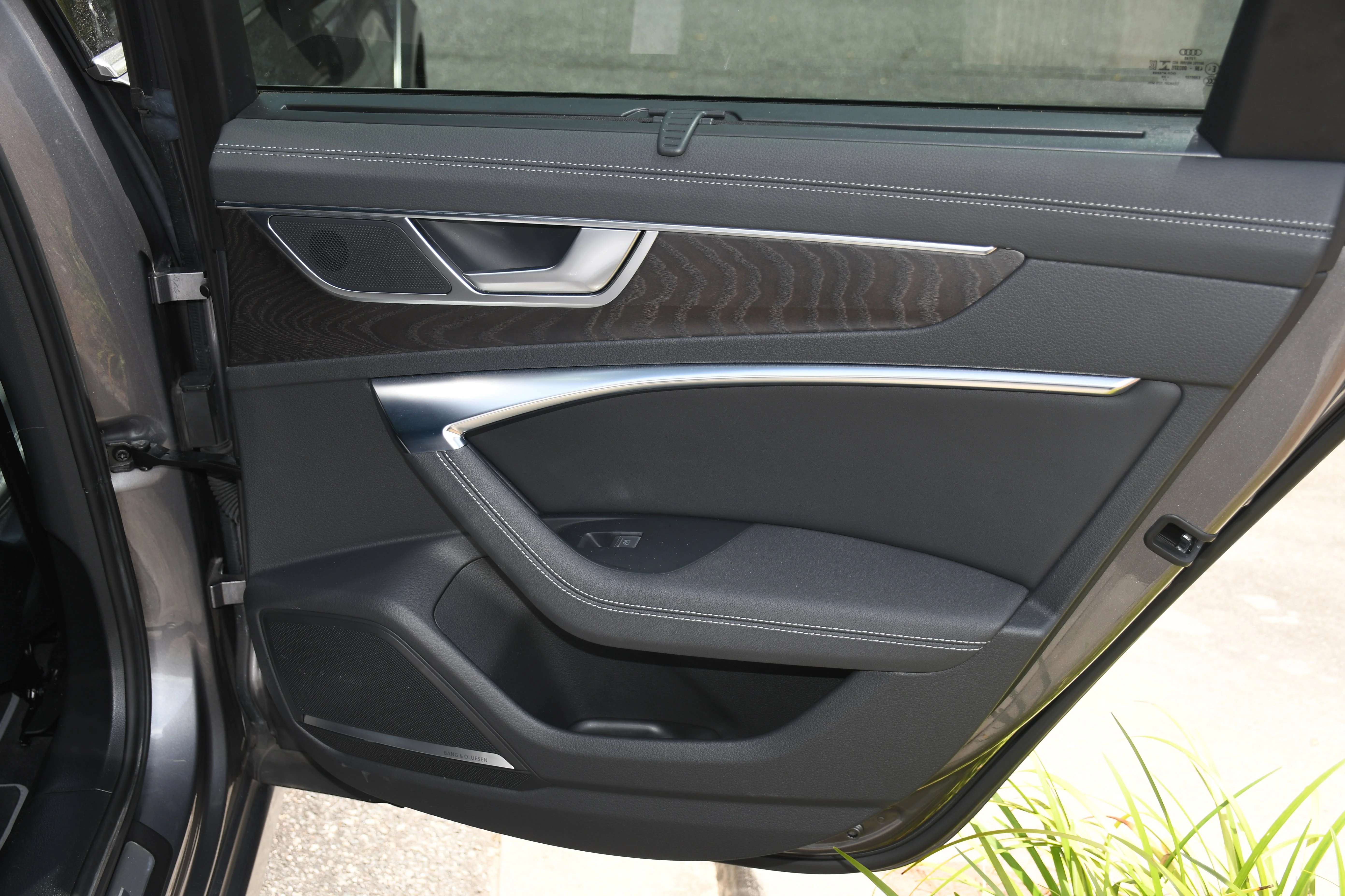 Used 2021 Gray Audi Premium Plus image 22