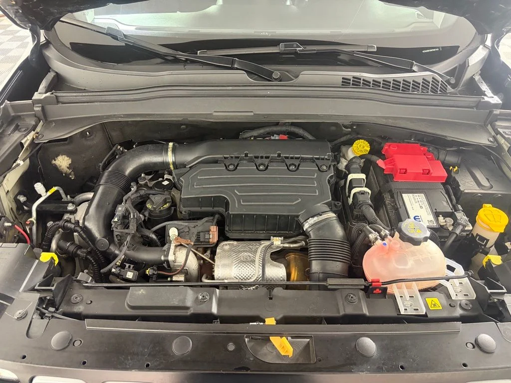Used 2022 Black Jeep Latitude image 23