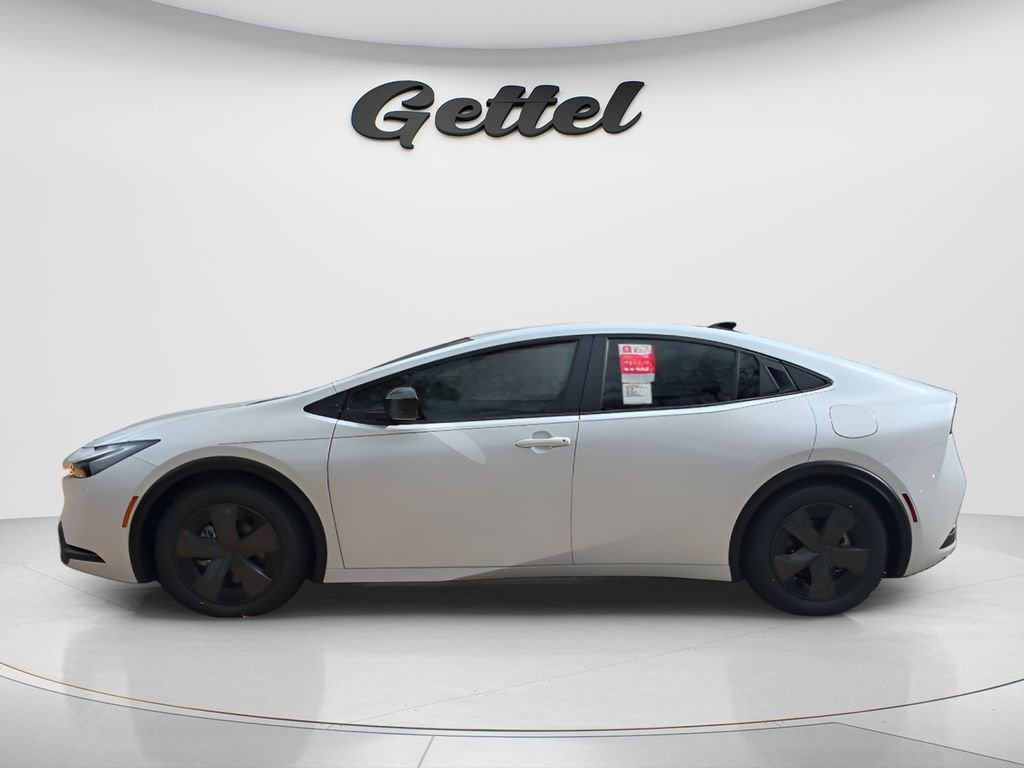 New 2026 Wind Chill Pearl <sup>1</sup> Toyota  SE image 8