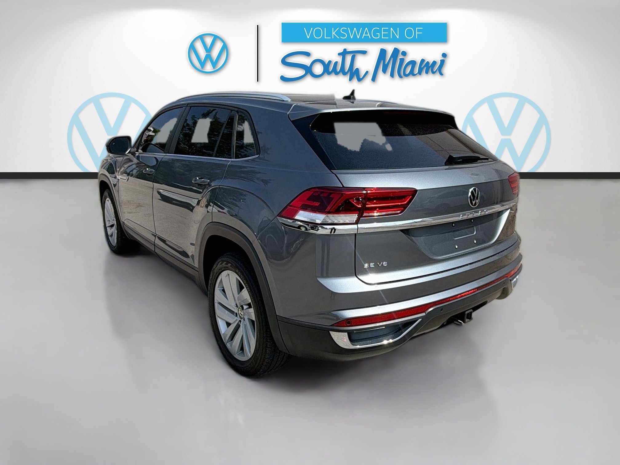 Certified Used 2023 Platinum Gray Metallic Volkswagen 3.6L V6 SE w/Technology image 5