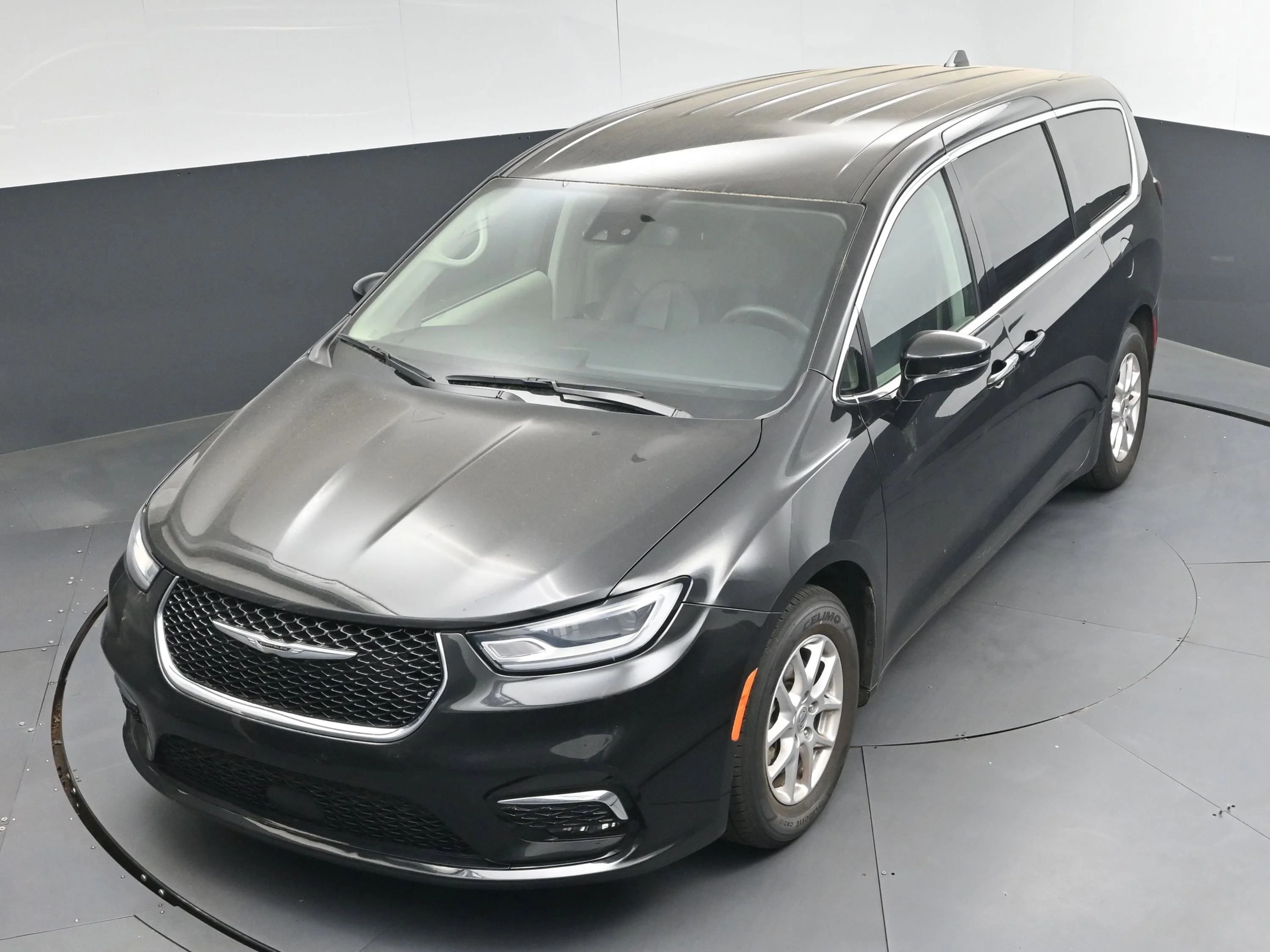 2023 Chrysler Pacifica Touring L - Photo 32