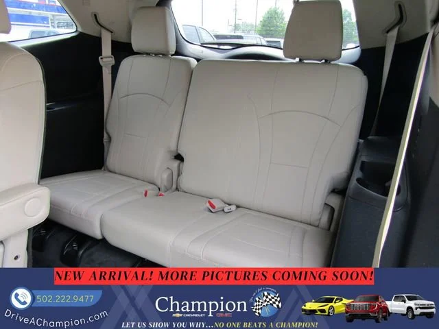 Used 2020 Includes Pitch Dark Night lower exterior accent color.) Buick Essence image 7