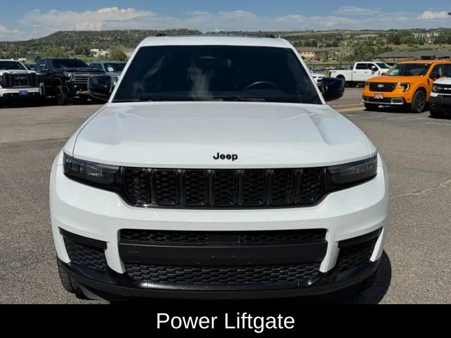 Used 2021 White Jeep Altitude image 9