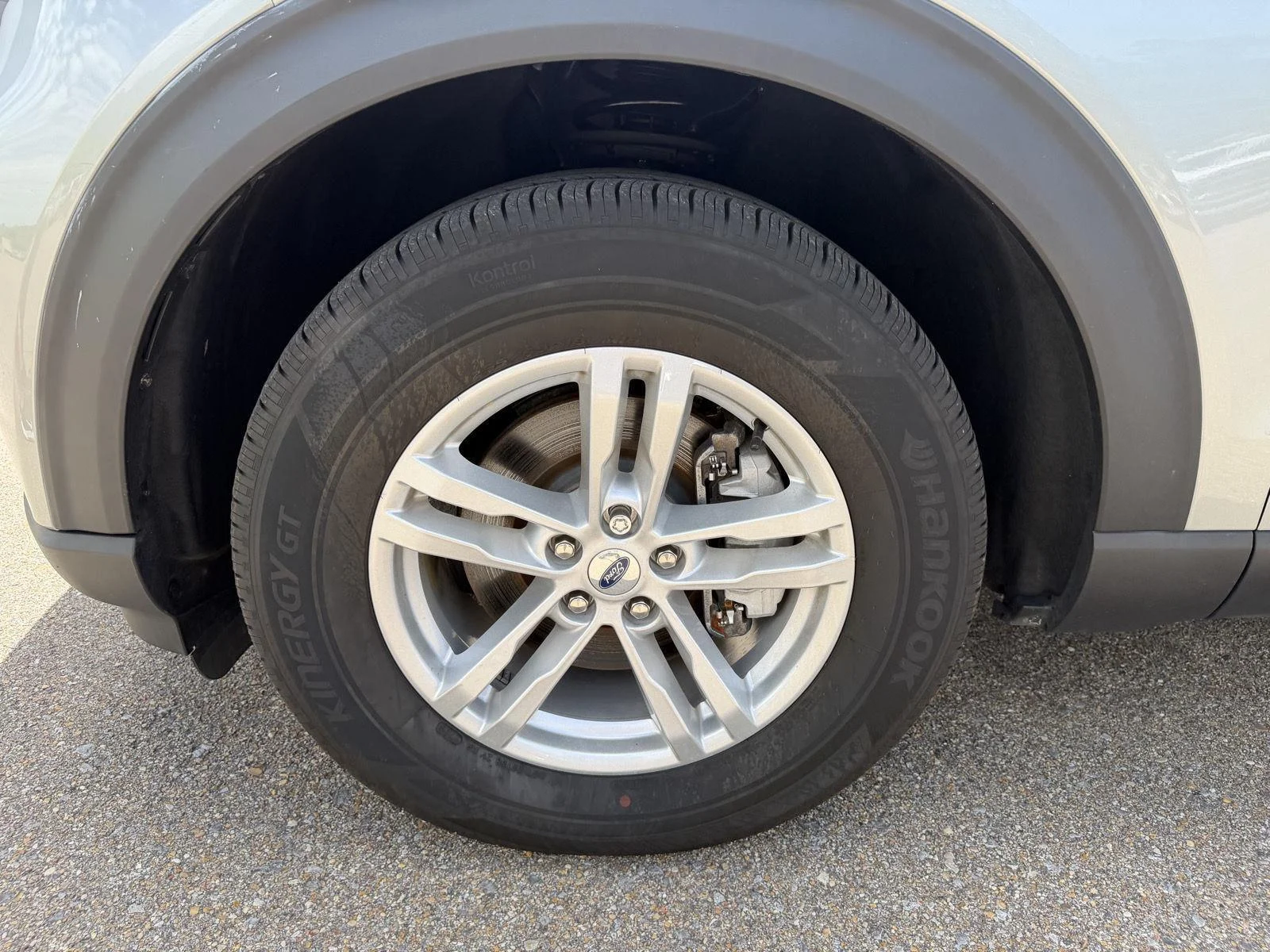 Used 2023 Iconic Silver Ford XLT image 25