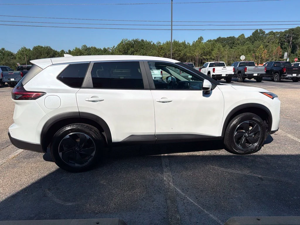 Used 2025 White Nissan SV image 6