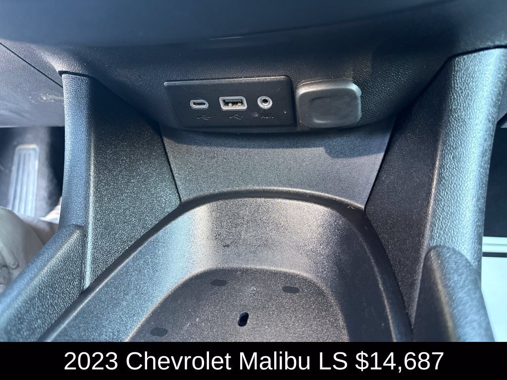 Used 2023 Summit White Chevrolet LS image 29