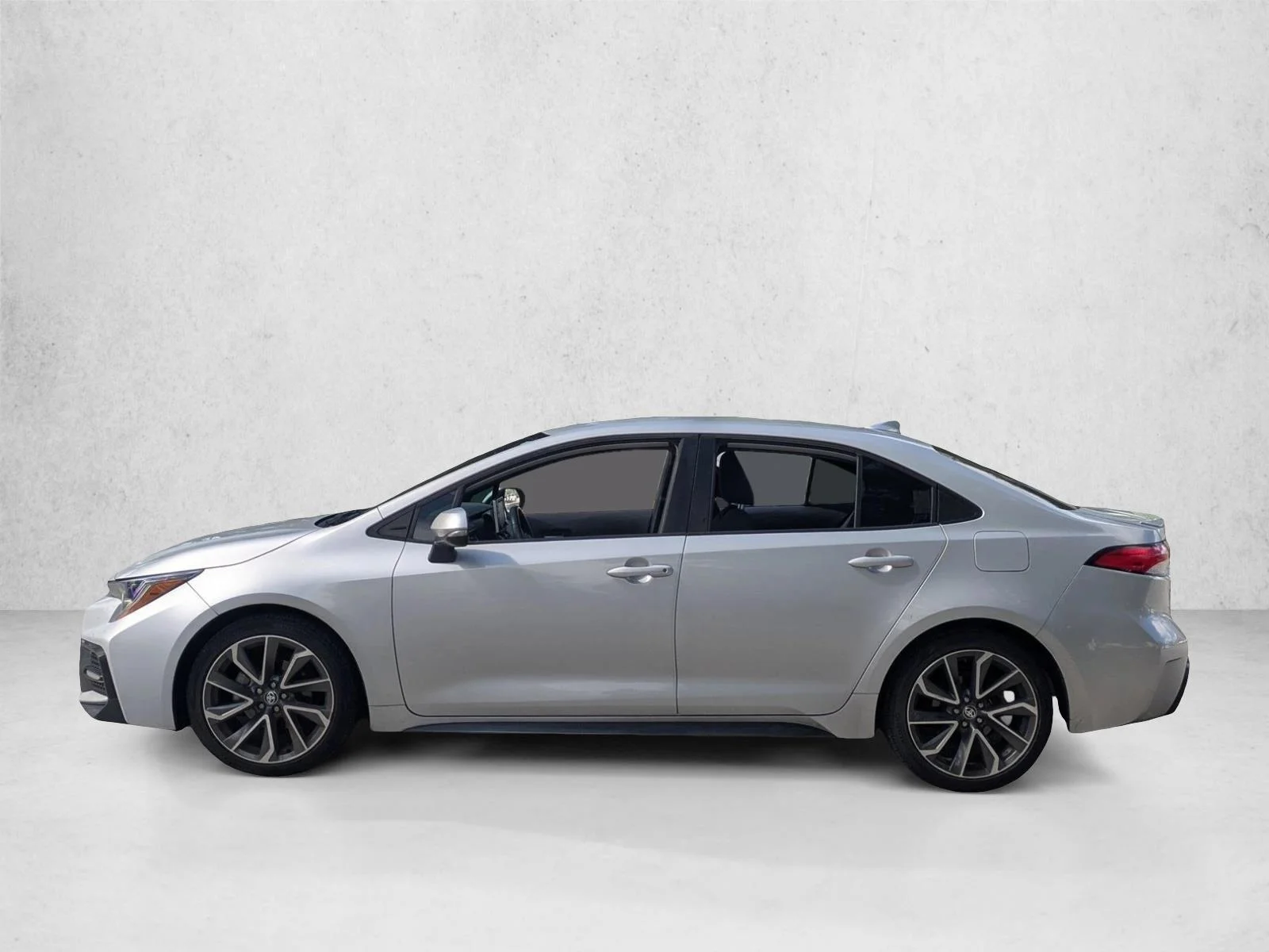 Used 2021 Classic Silver Metallic Toyota SE image 8