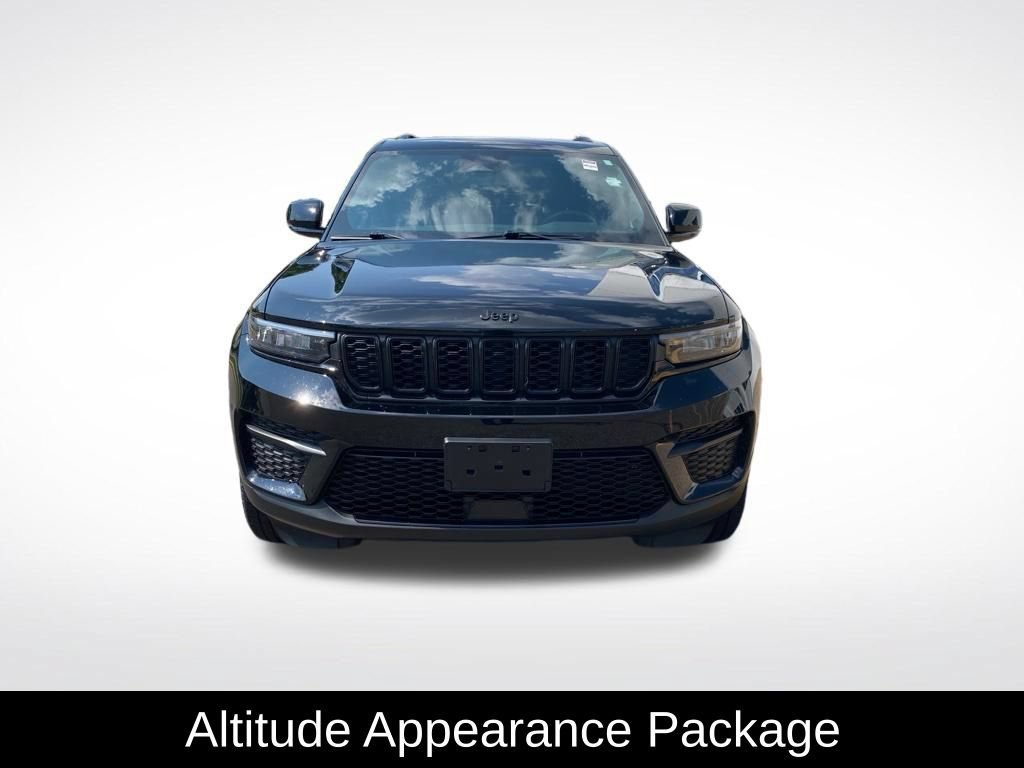 Used 2023 Jeep Grand Cherokee Altitude with VIN 1C4RJHAG7PC542087 for sale in Monticello, Minnesota