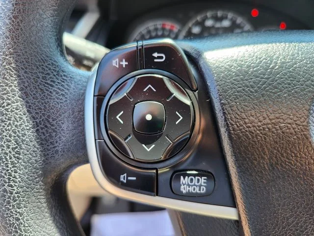Used 2013 Beige Toyota LE image 35