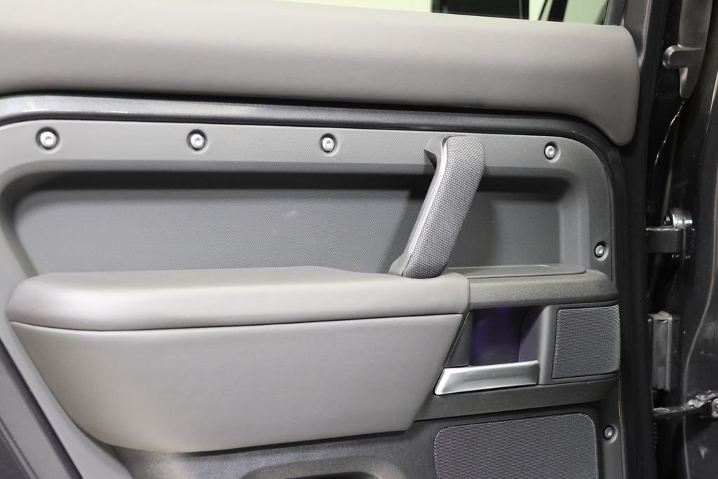 New 2026 Carpathian Grey LAND ROVER V8 image 31