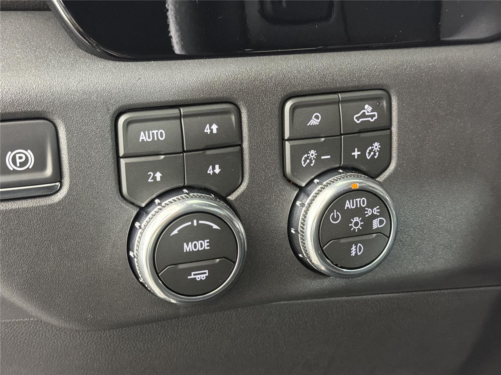 2026 GMC Sierra 1500 SLT - Photo 31
