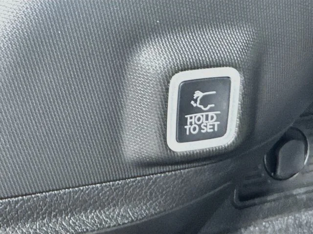 New 2026 Baltic Gray Metallic Clear-Coat Exterior Paint Jeep Summit image 28