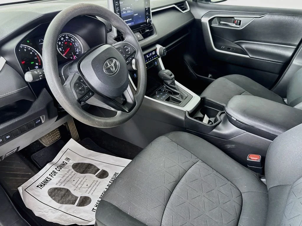 Used 2020 Gray Toyota XLE image 9