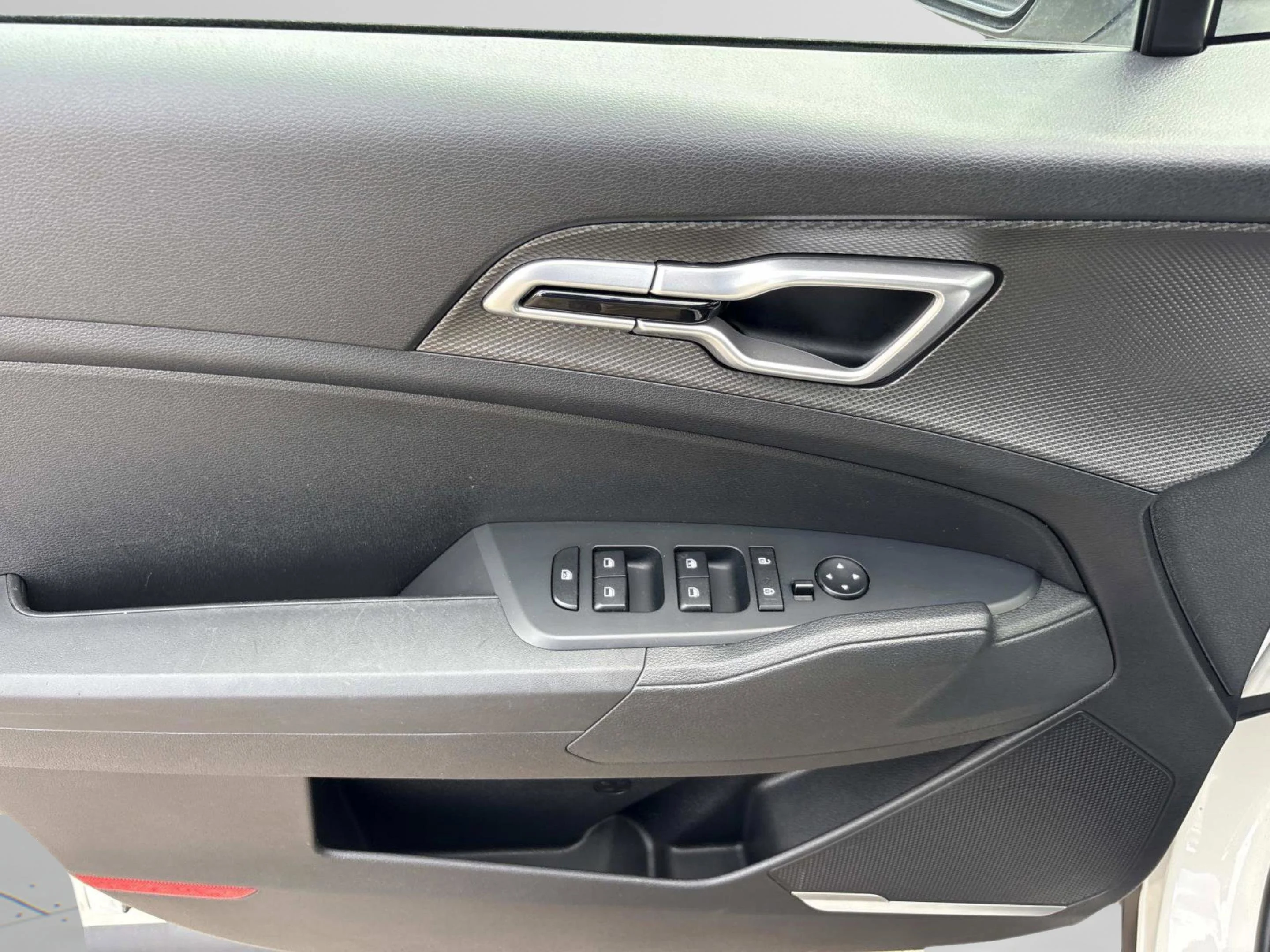 2024 Kia Sportage LX - Photo 23