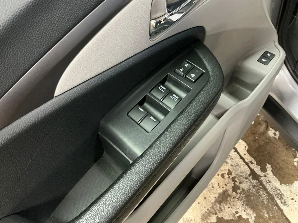 Used 2022  Honda EX-L image 15