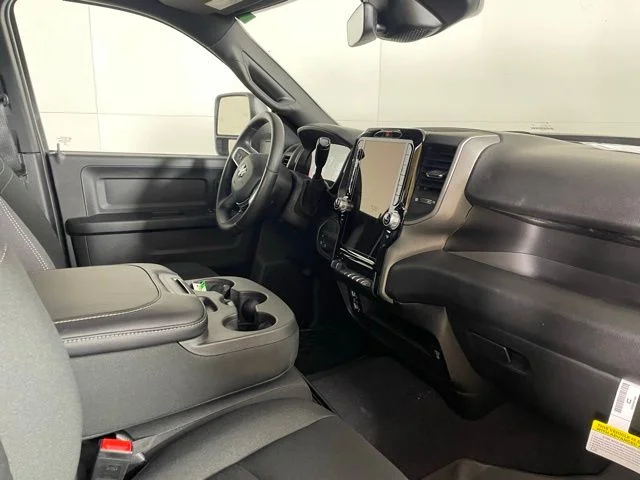2025 RAM 2500 Tradesman - Photo 14