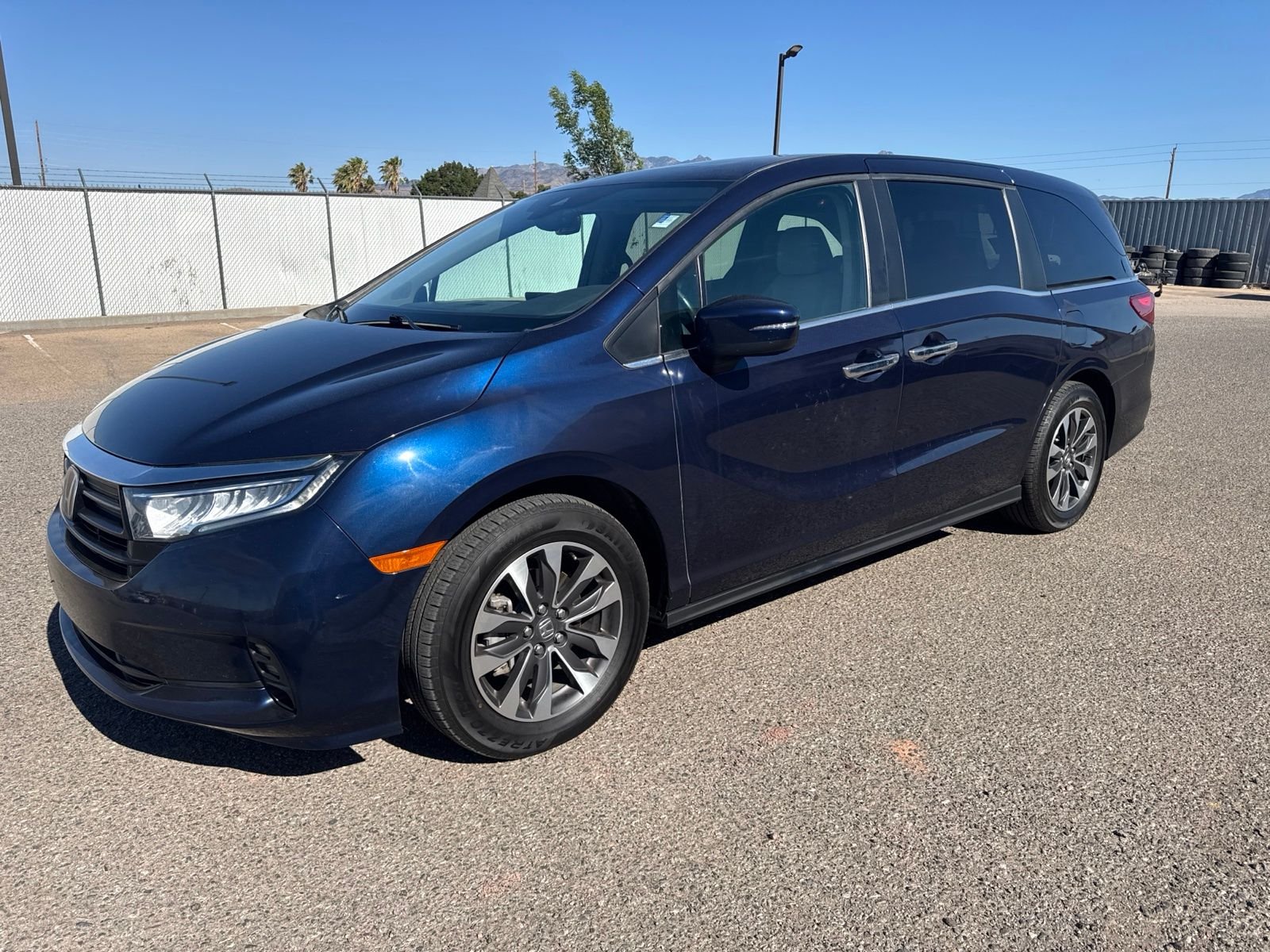 2024 Honda Odyssey EX-L's photo