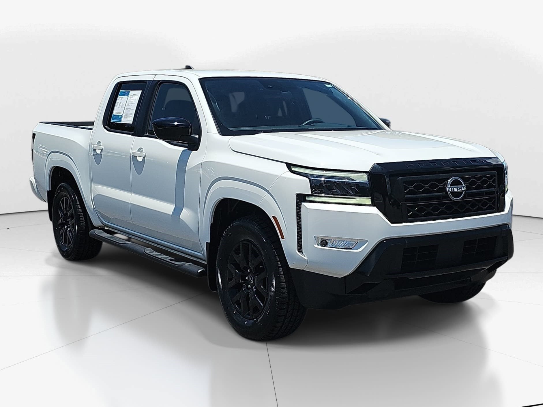 Used 2023 Glacier White Nissan SV image 1