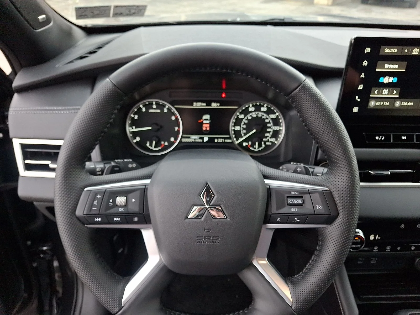 New 2026 Gray Mitsubishi LE image 20