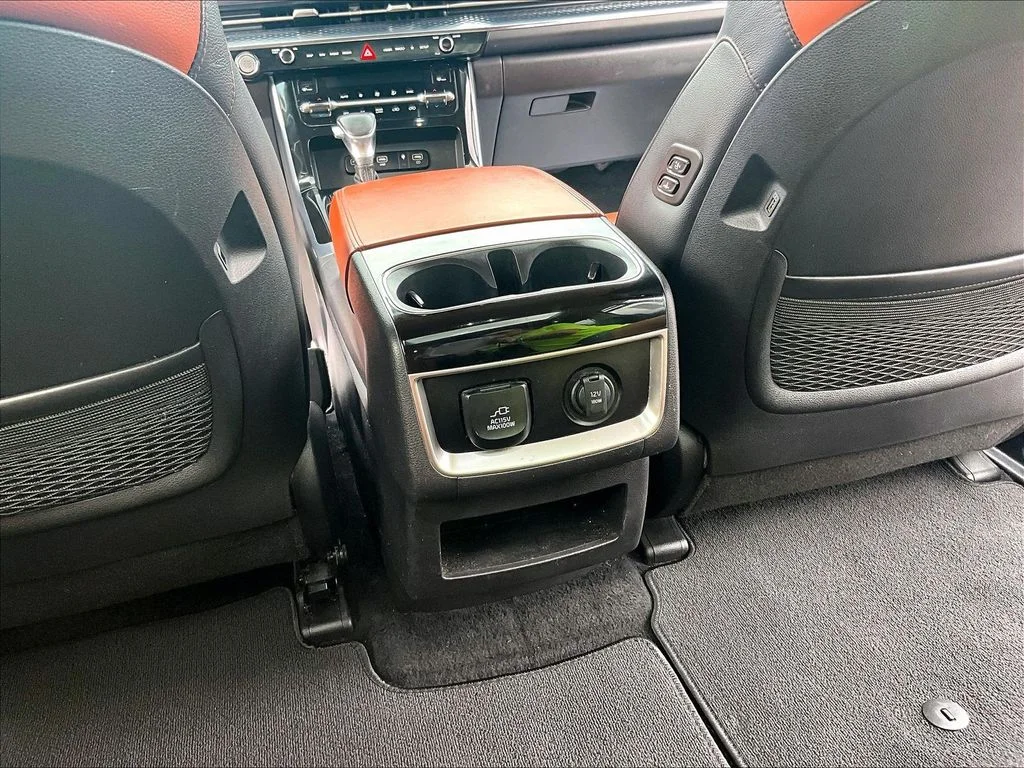 Used 2022 White Kia SX Prestige image 34