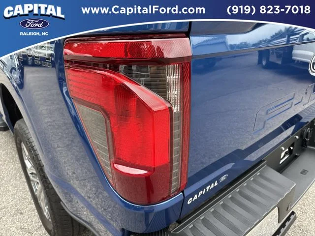 Used 2025 Blue Ford XLT image 15