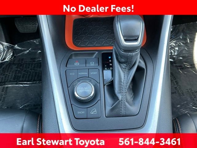 Used 2024  Toyota Adventure image 37